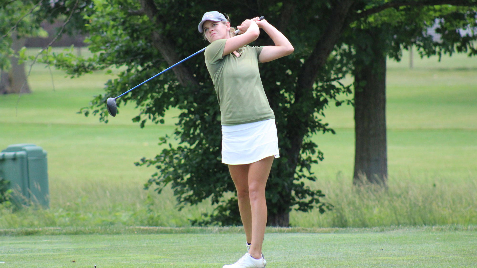 Sarah Schmelzel Takes a Swing at the Forsyth Classic